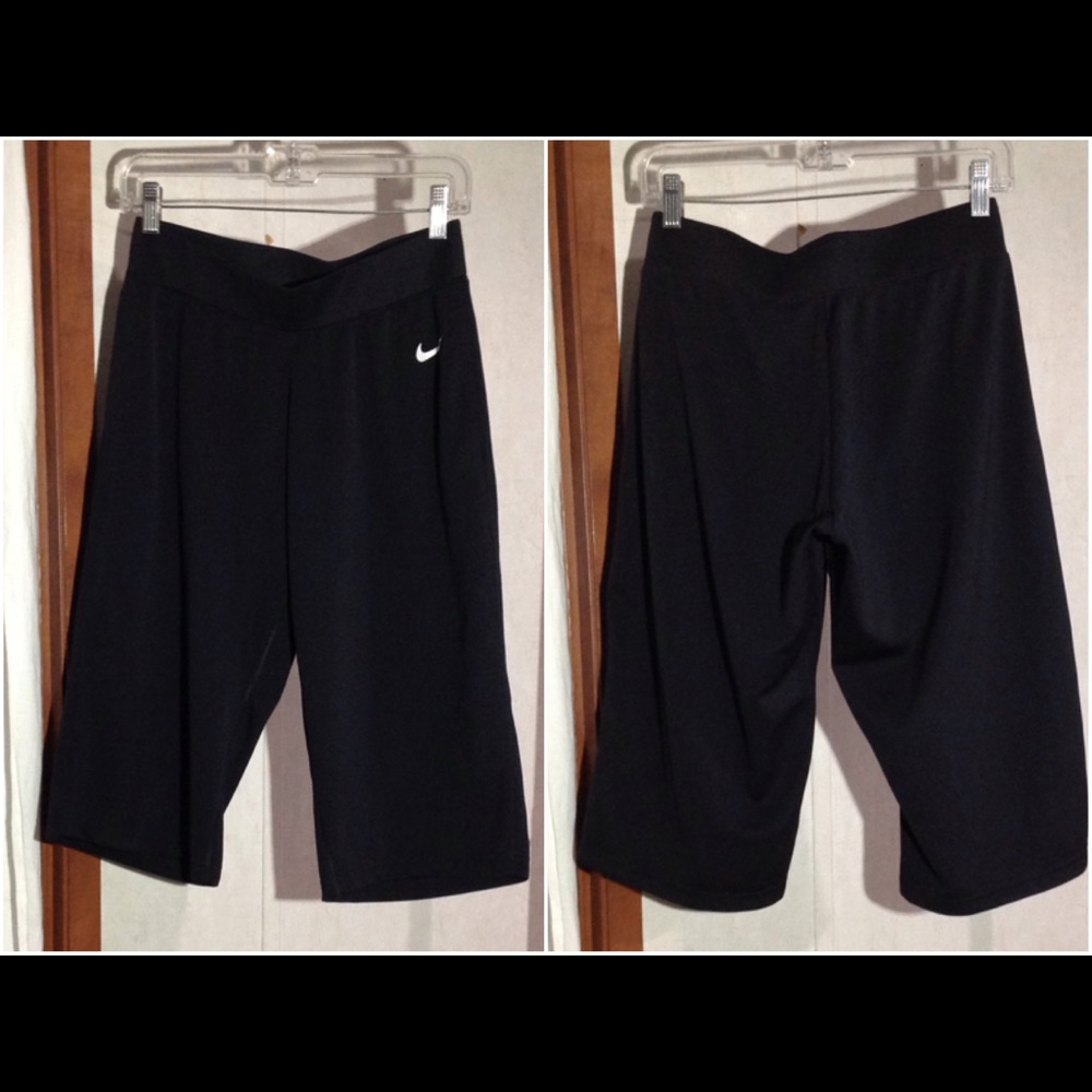 Women's Size M Nike Performance Athletic Capris